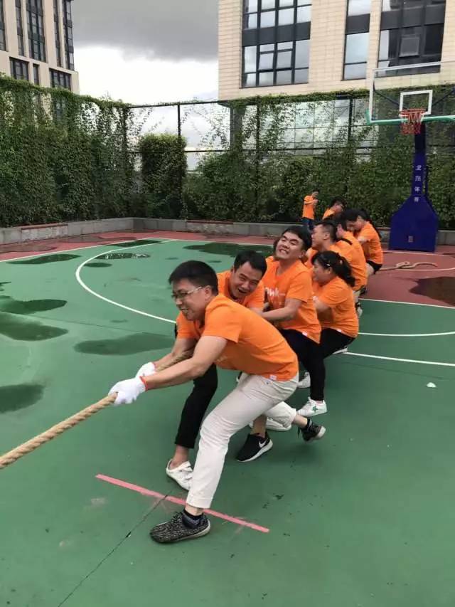 队员合作愈发默契，赢得关键战役
