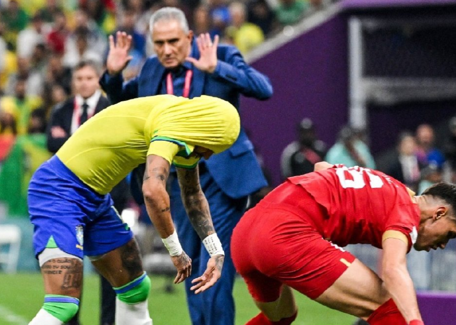 包含内马尔迎来七赛季高光表现，塞尔维亚队球迷沸腾！的词条